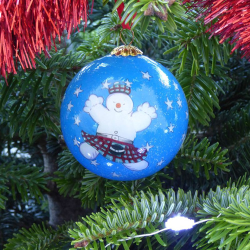 GA-AP1610 Hand Painted Scottish Christmas Baubles Snowman ShamrockGift.com